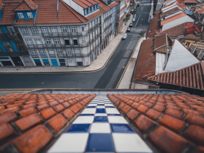 How to plan a photo-led two-hour walk in porto's ribeira to capture tile details without crowds